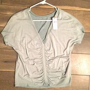 NWT AE TOP
